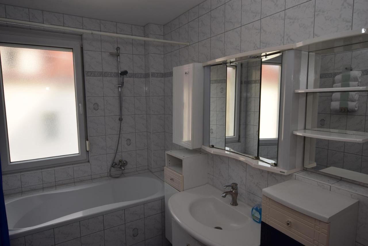 Apartment Stuttgart Suedheim Estugarda Exterior foto